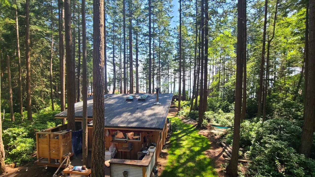 Photo of Others in Savary Island