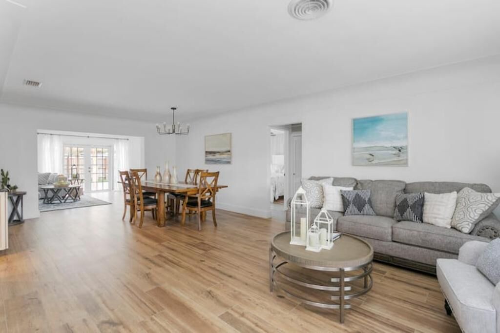 Photo of Livingroom in Lighthouse Point