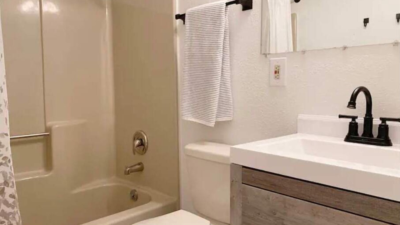 Photo of Bathroom in University North