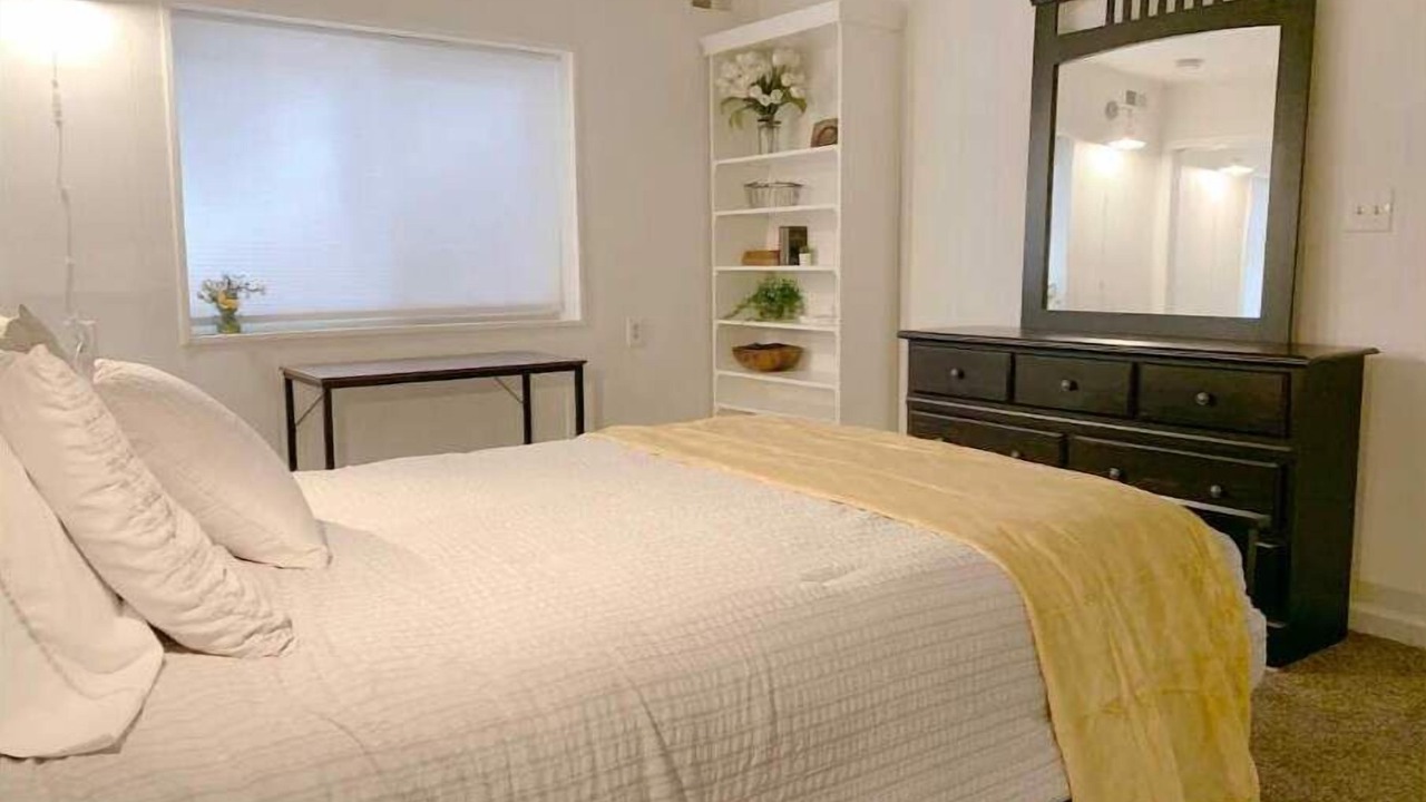 Photo of Bedroom in University North