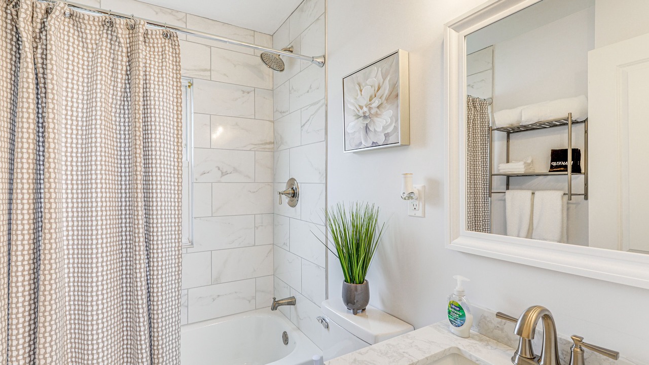Photo of Bathroom in Maple Heights