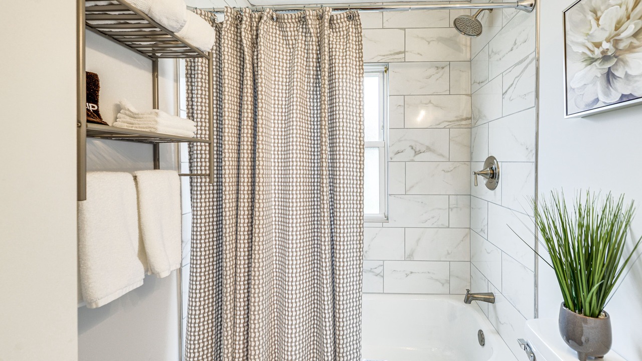 Photo of Bathroom in Maple Heights