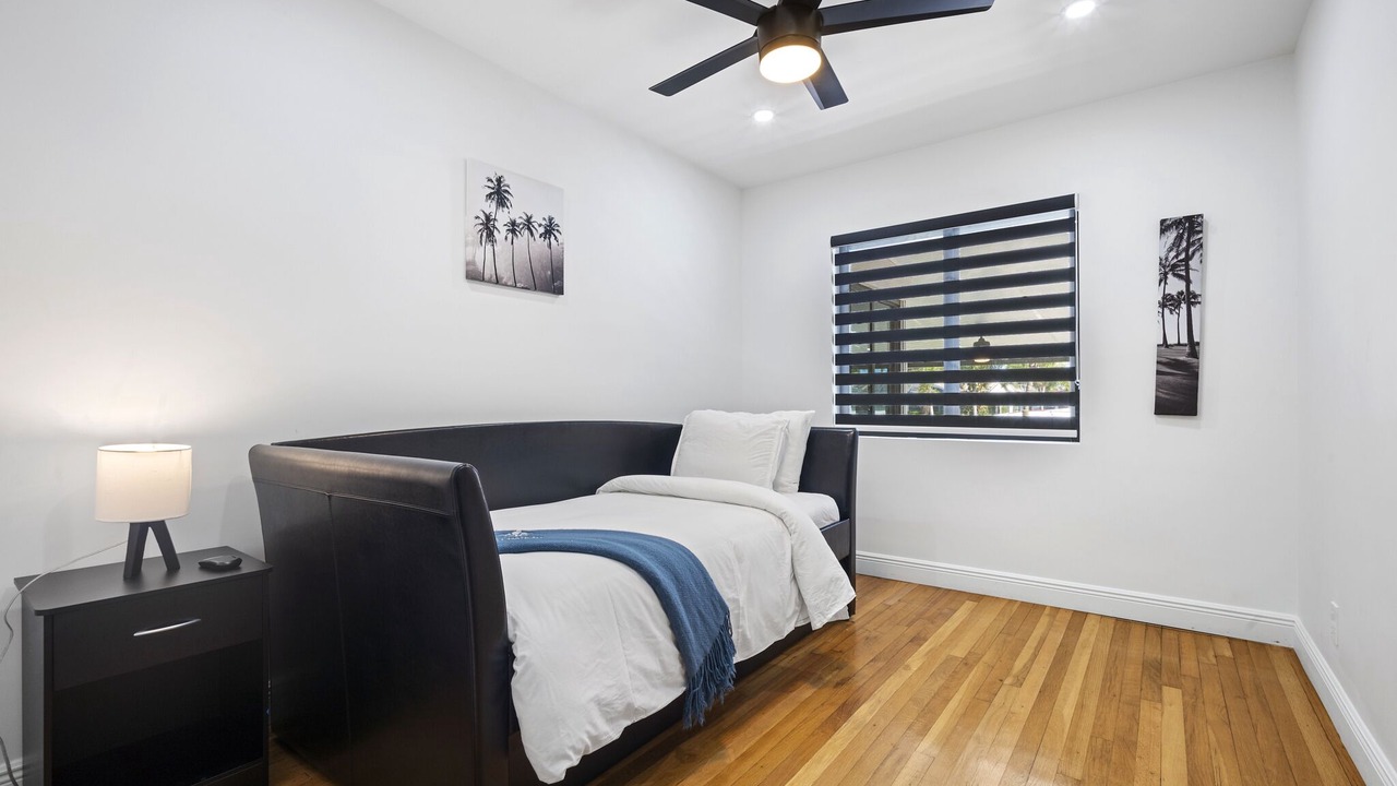 Photo of Bedroom in Citrus Isles