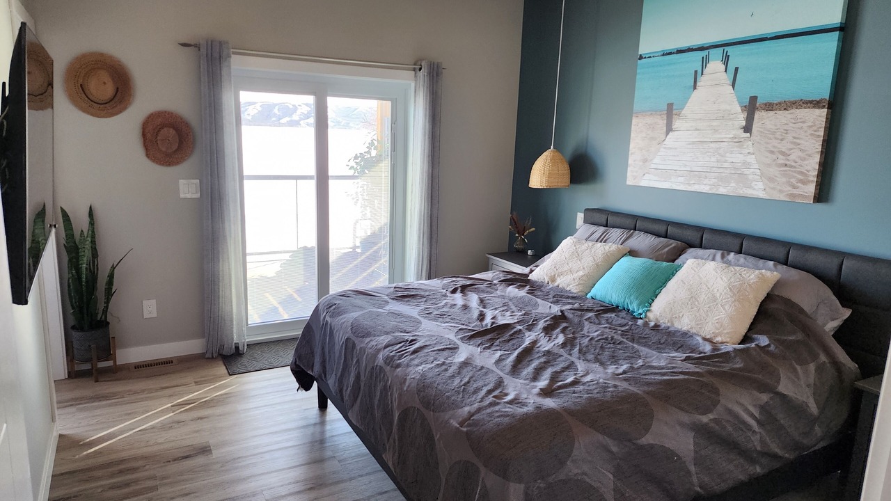 Photo of Bedroom in Pasqua Lake