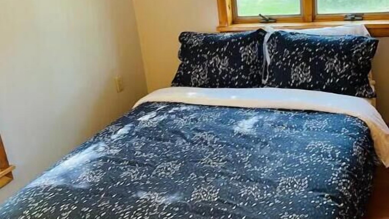 Photo of Bedroom in Phippsburg