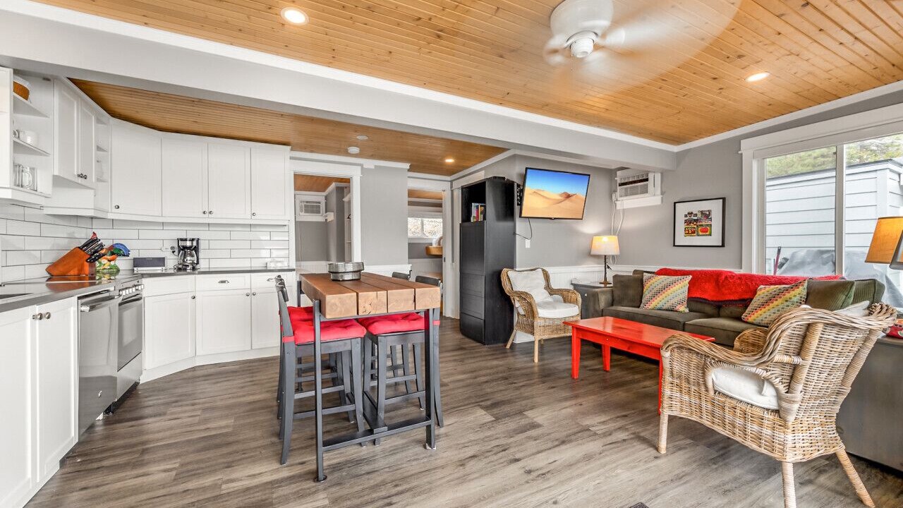 Photo of Livingroom in Central Okanagan