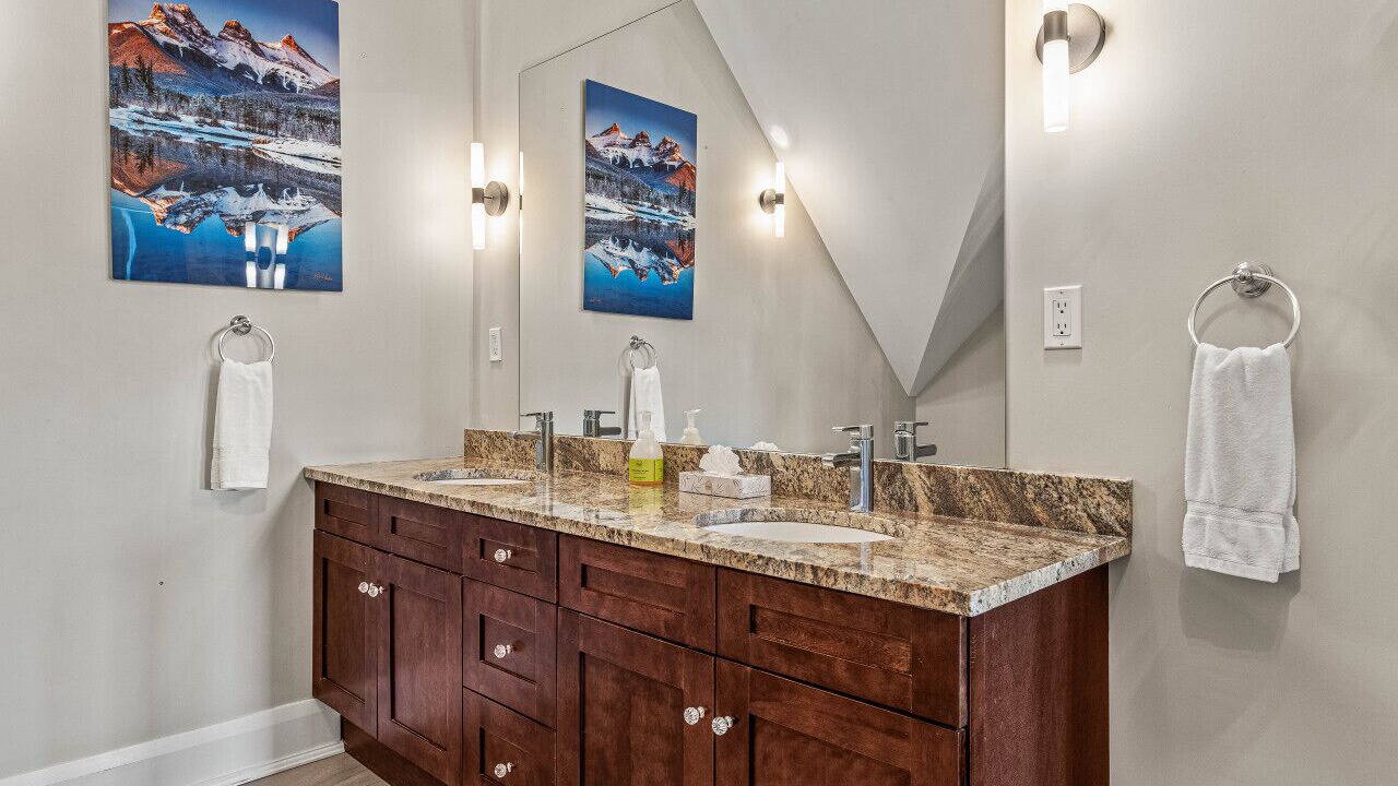 Photo of Bathroom in Canmore