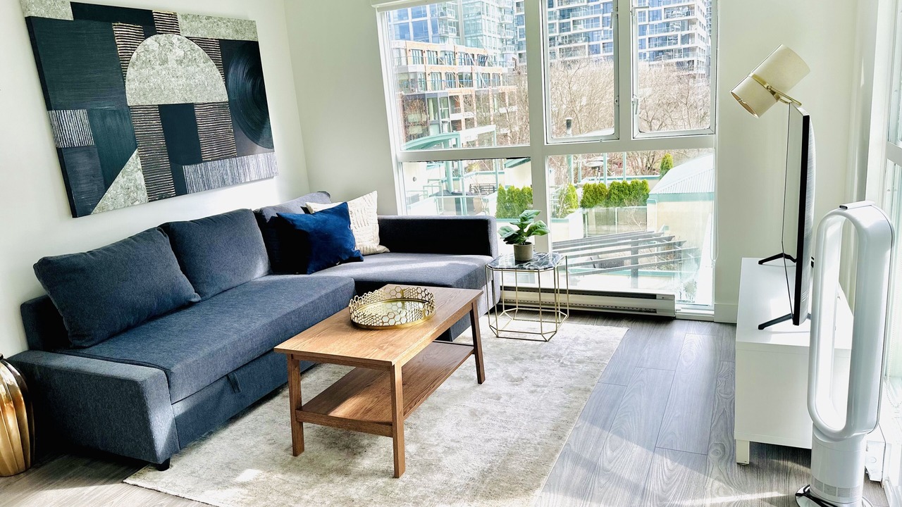 Photo of Livingroom in Davie Village