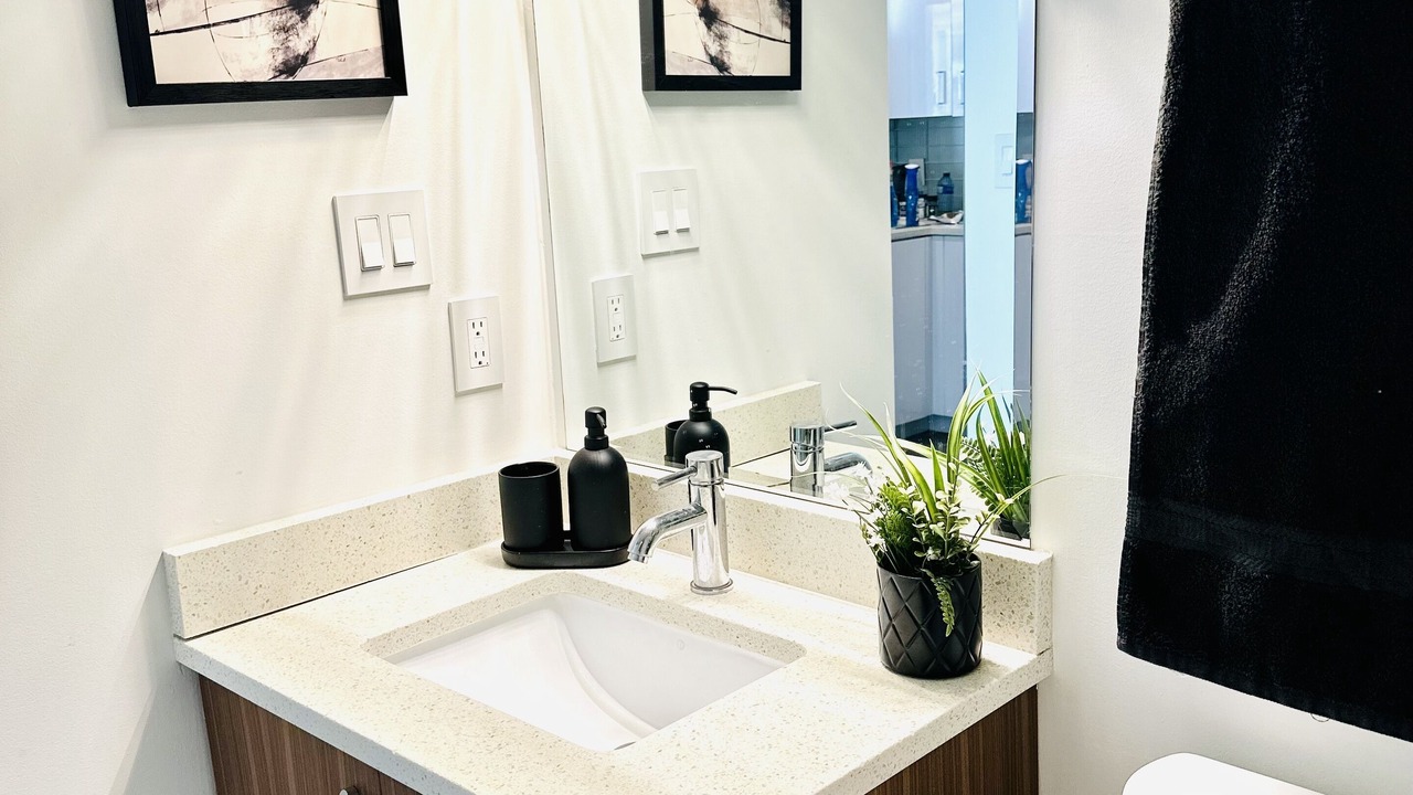 Photo of Bathroom in Davie Village