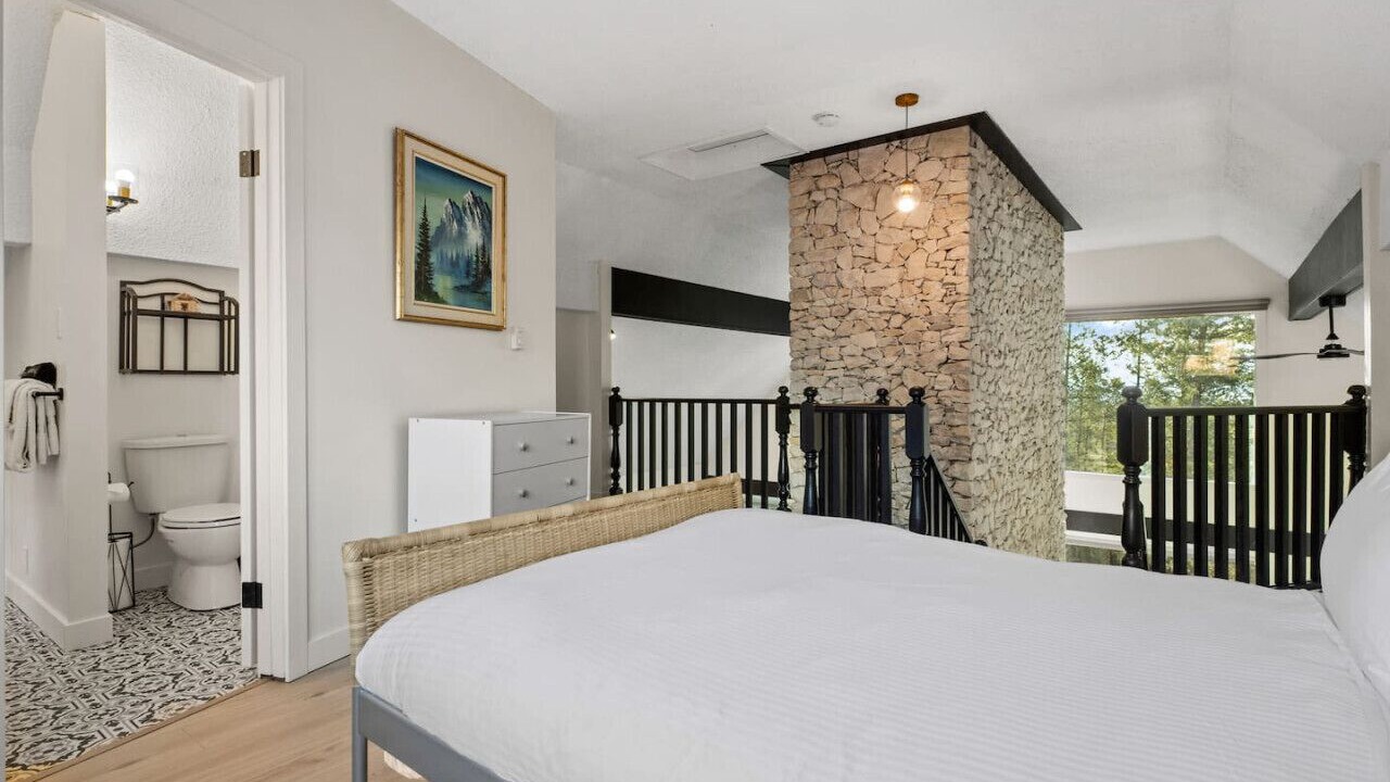 Photo of Bedroom in East Kootenay
