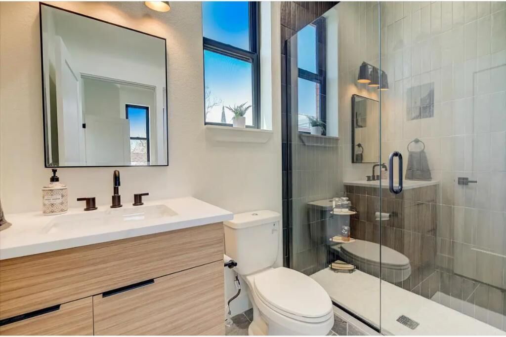 Photo of Bathroom in Curtis Park