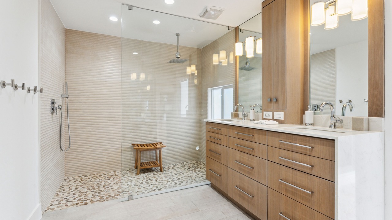 Photo of Bathroom in Lighthouse Point