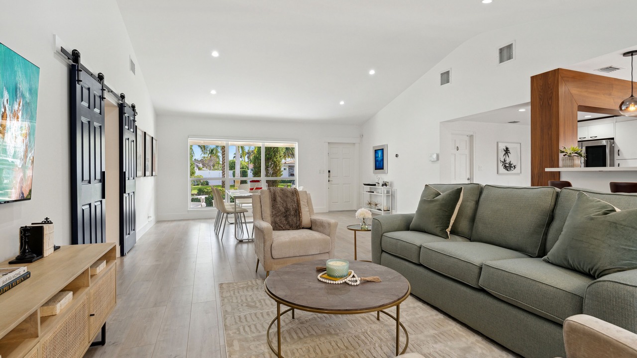 Photo of Livingroom in Lighthouse Point
