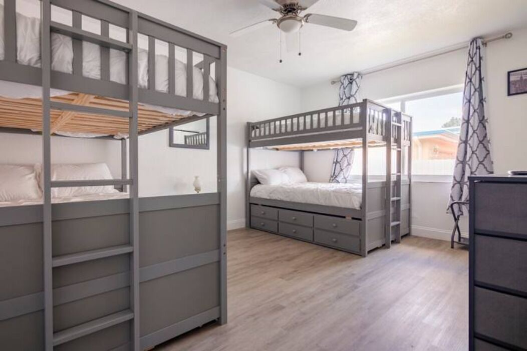Photo of Bedroom in Golden Glades