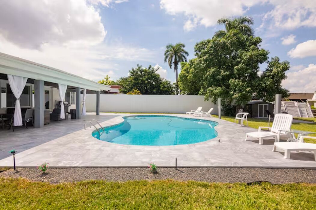 Photo of Outdoor in Golden Glades