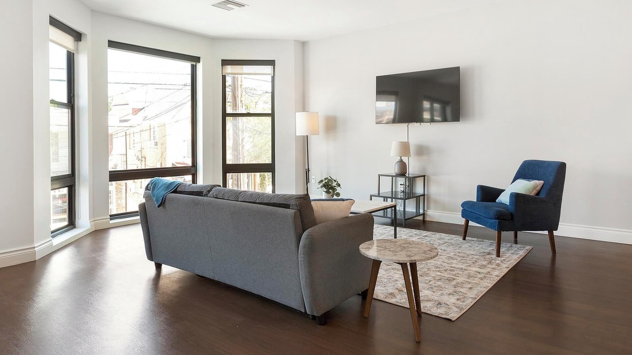 Photo of Livingroom in Little Italy