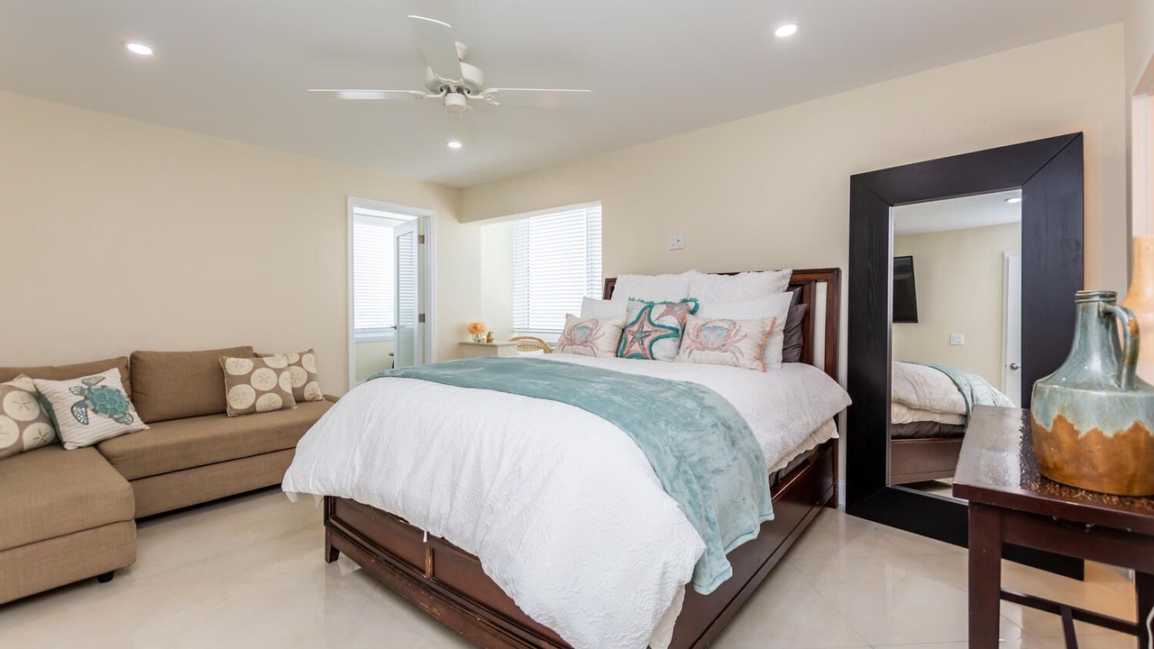 Photo of Bedroom in Galt Mile