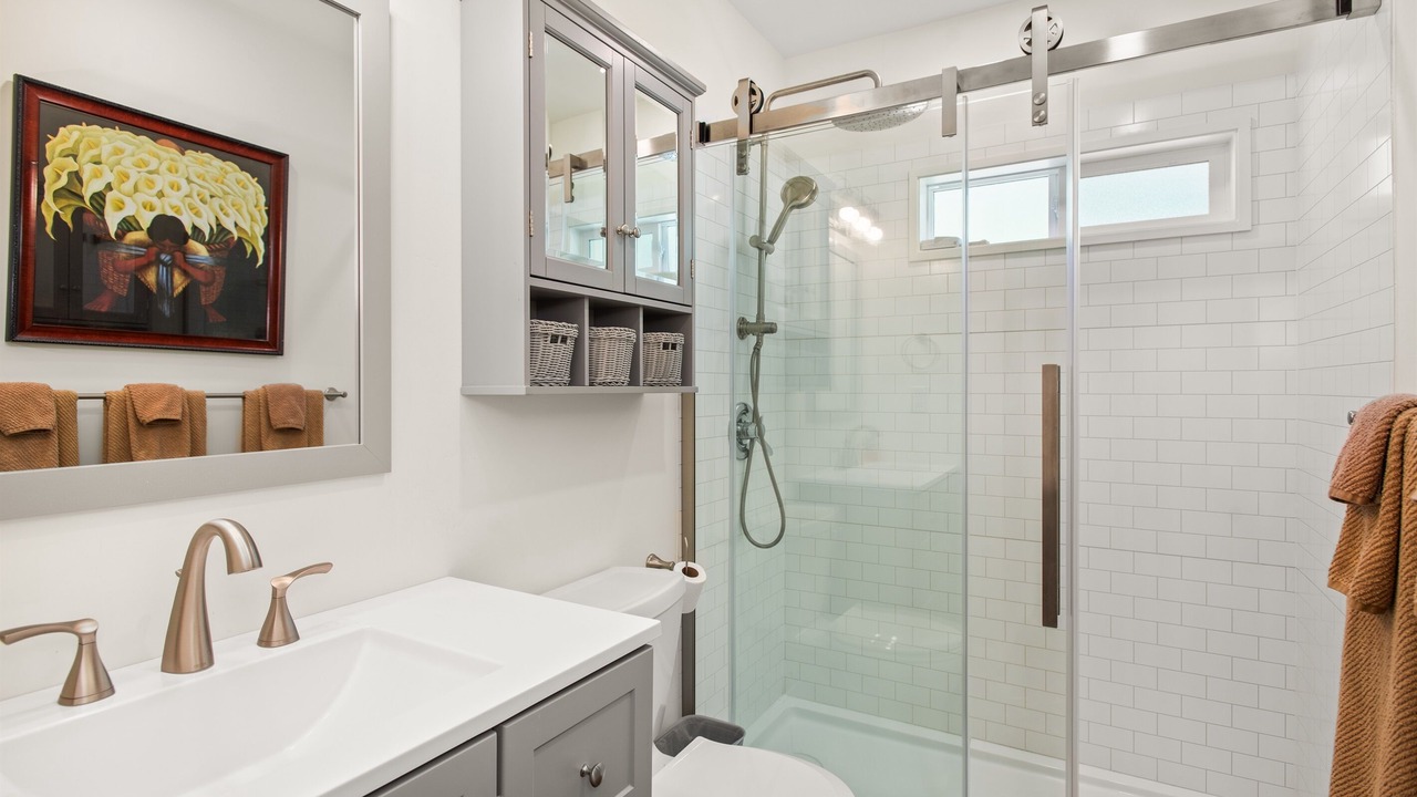 Photo of Bathroom in Basalt