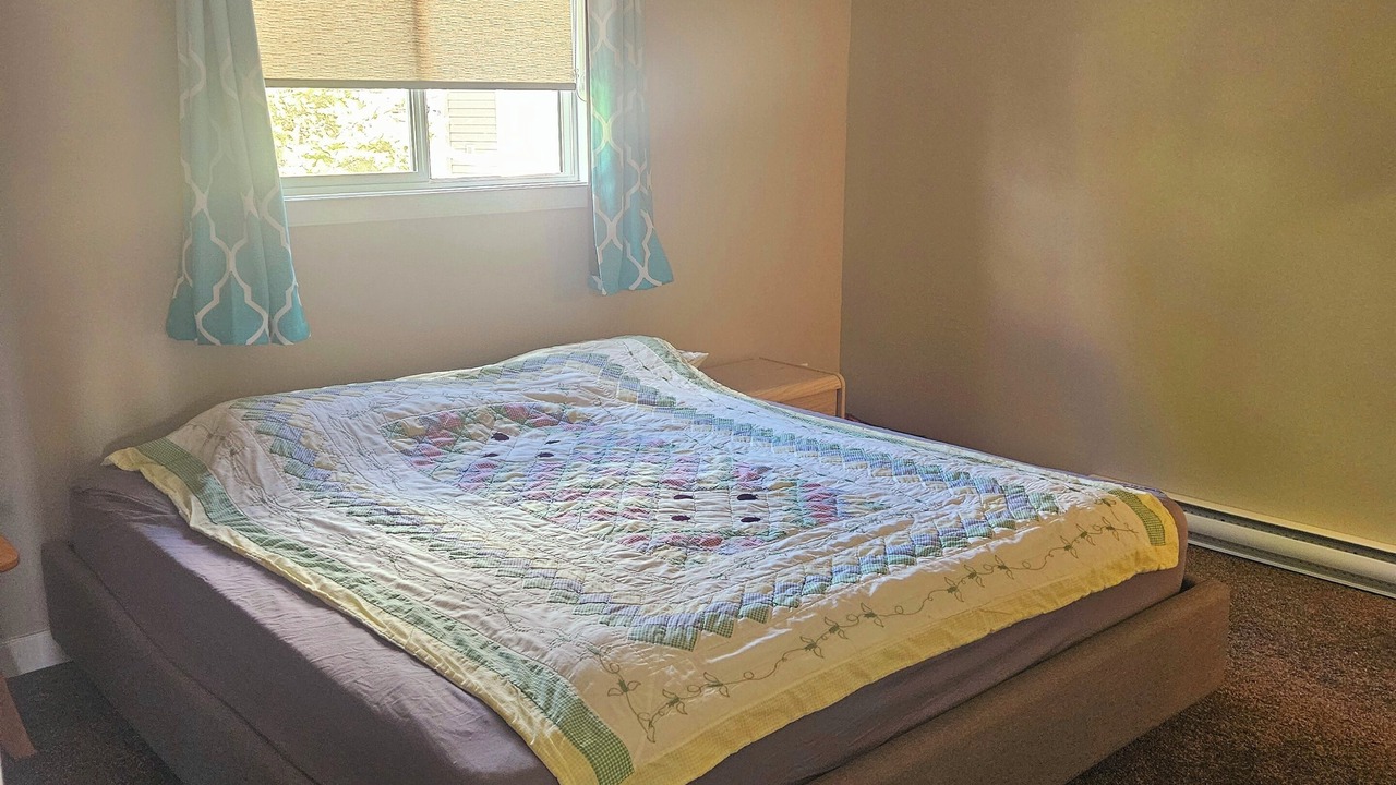 Photo of Bedroom in Elbow