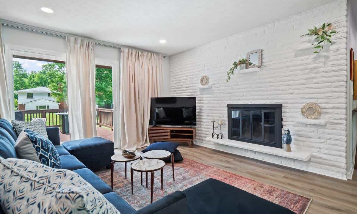 Photo of Livingroom in Strongsville