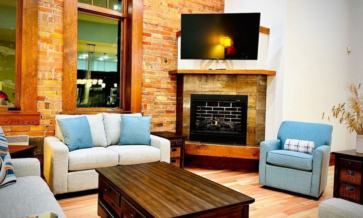 Photo of Livingroom in East Kootenay