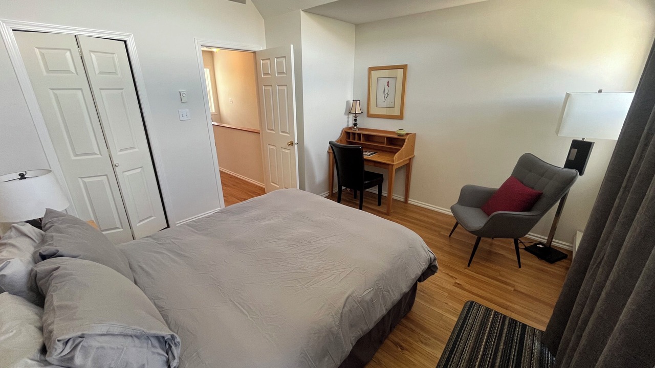 Photo of Bedroom in Okanagan-Similkameen