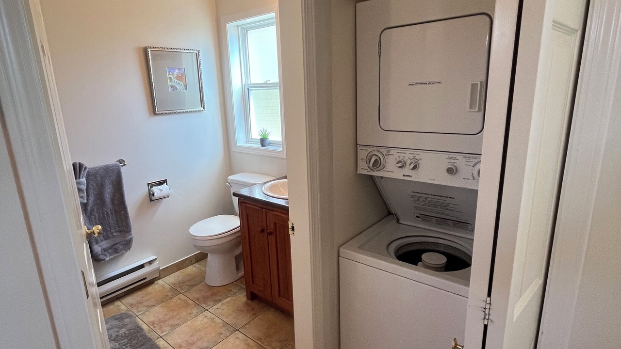 Photo of Bathroom in Okanagan-Similkameen