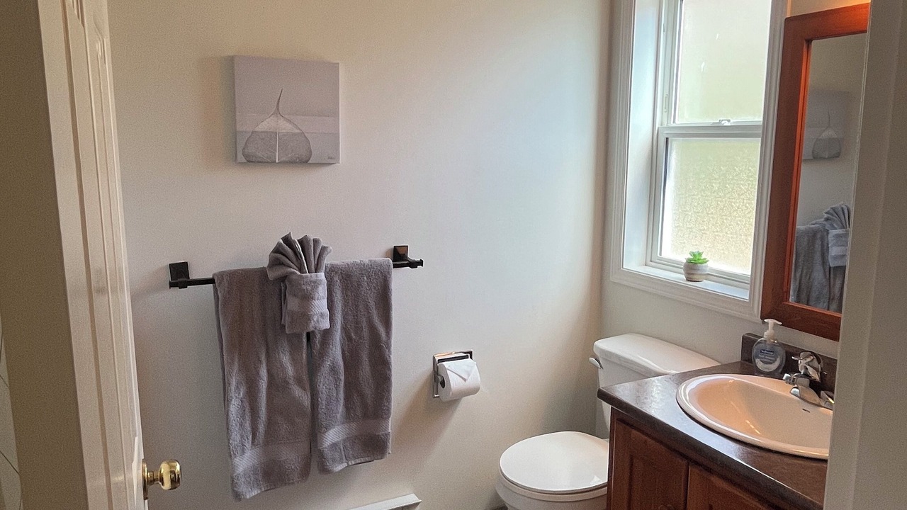 Photo of Bathroom in Okanagan-Similkameen