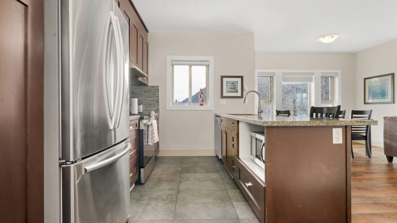 Photo of Kitchen in Harrison Hot Springs
