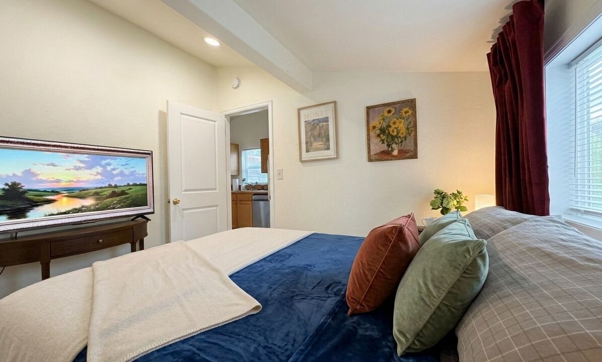 Photo of Bedroom in Englewood