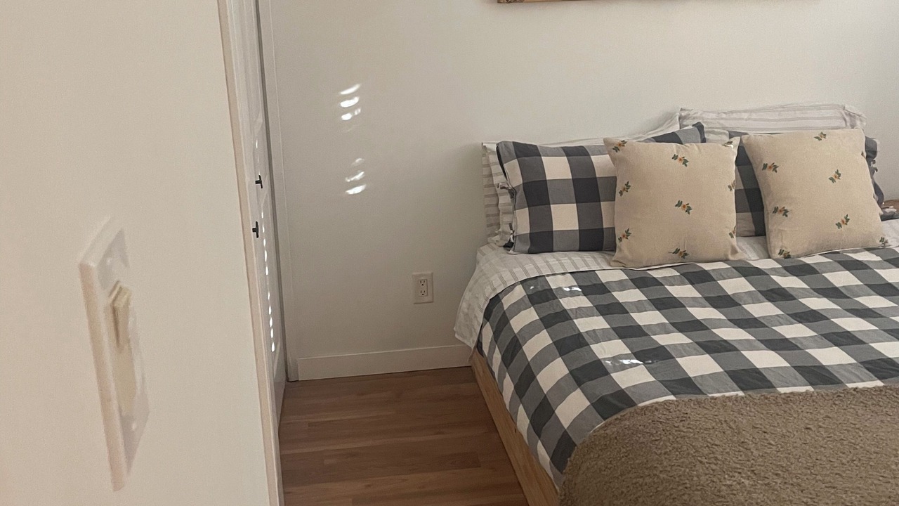 Photo of Bedroom in Okanagan-Similkameen