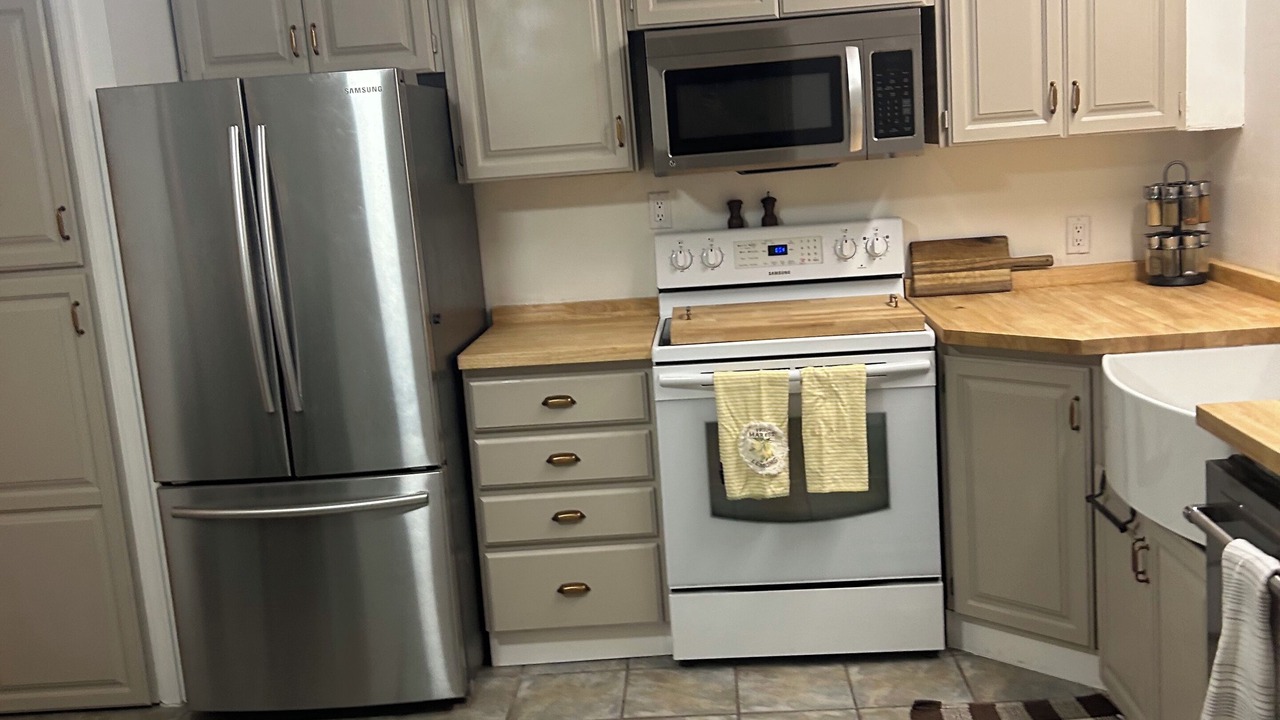 Photo of Kitchen in Okanagan-Similkameen