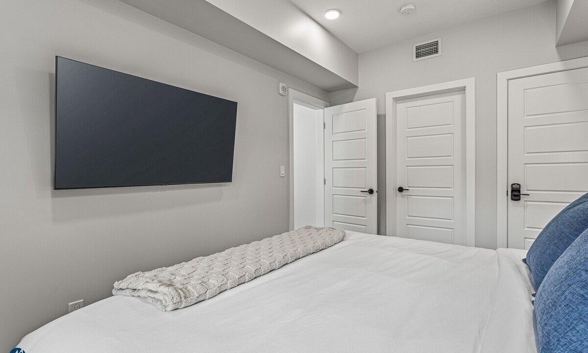 Photo of Bedroom in Dead Man's Flats