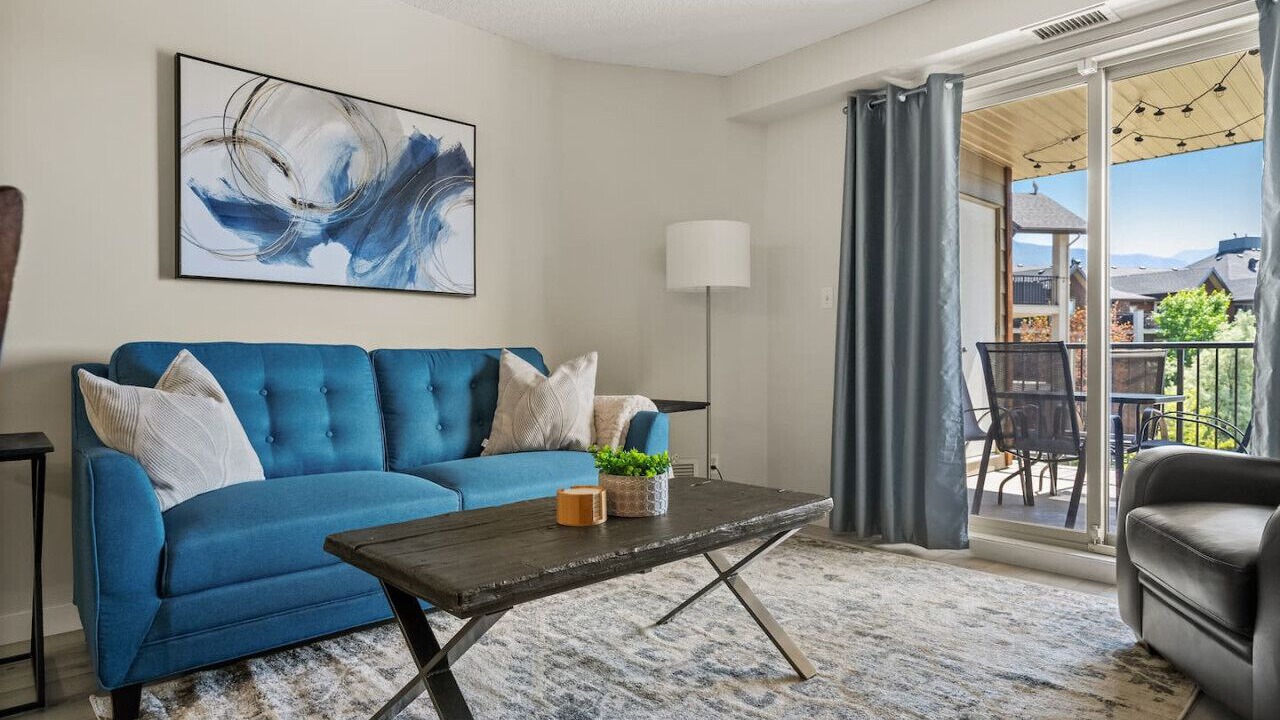Photo of Livingroom in East Kootenay
