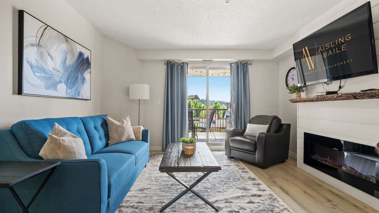 Photo of Livingroom in East Kootenay