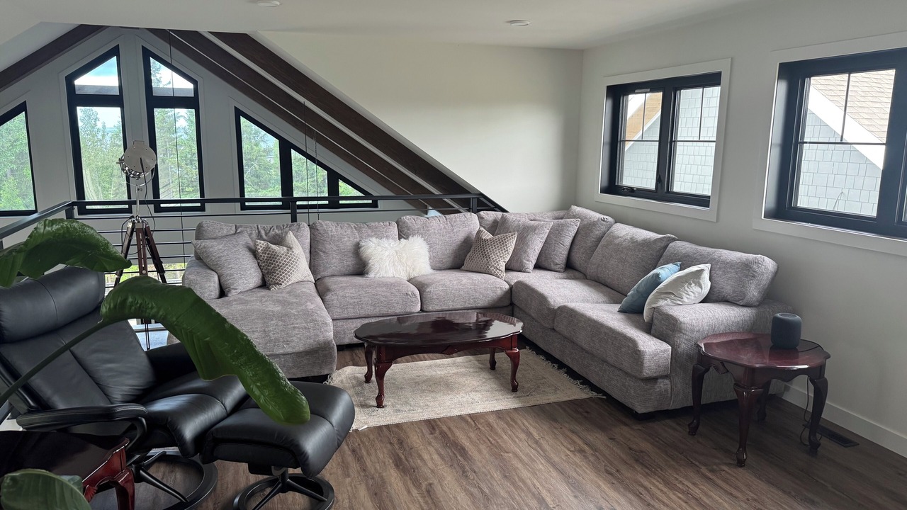 Photo of Livingroom in Parkland Beach