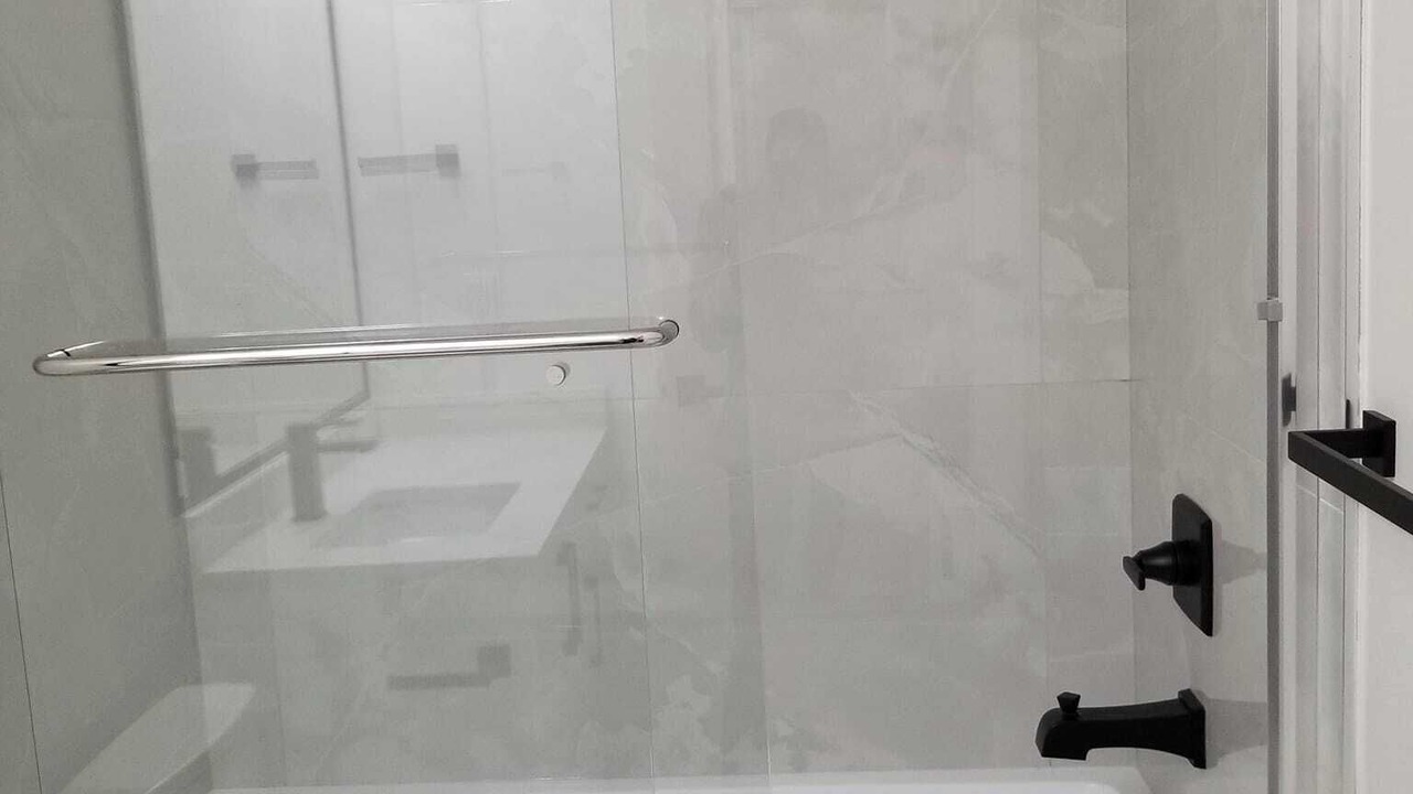 Photo of Bathroom in Willoughby