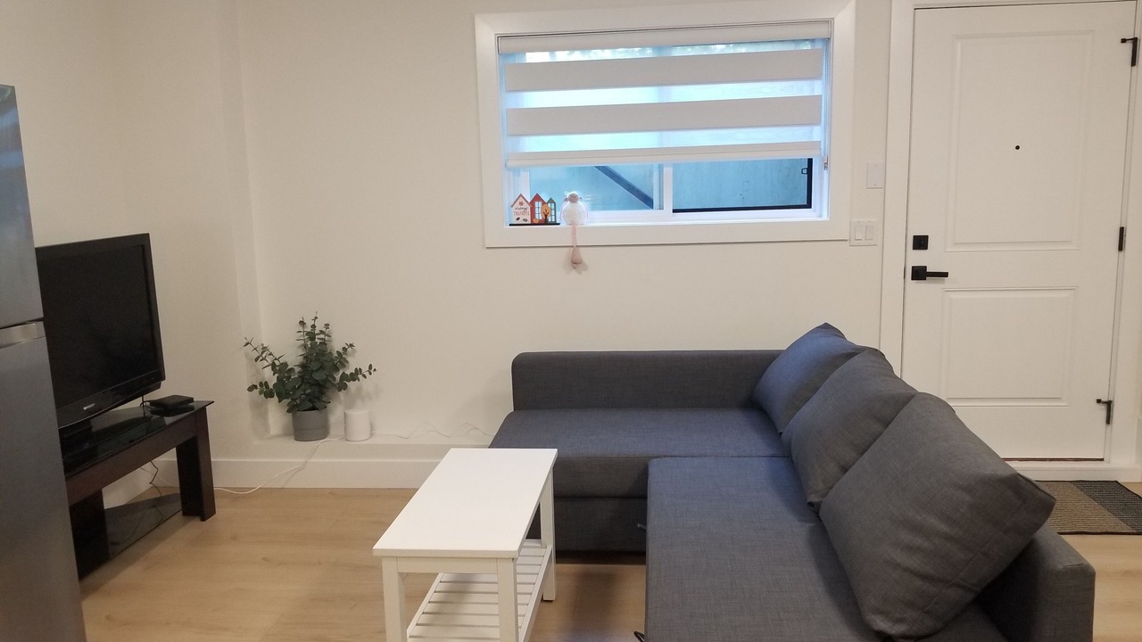 Photo of Livingroom in Willoughby