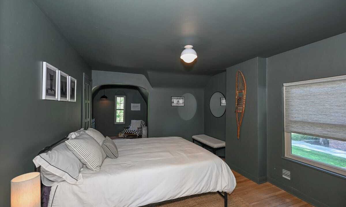 Photo of Bedroom in Cleveland Heights