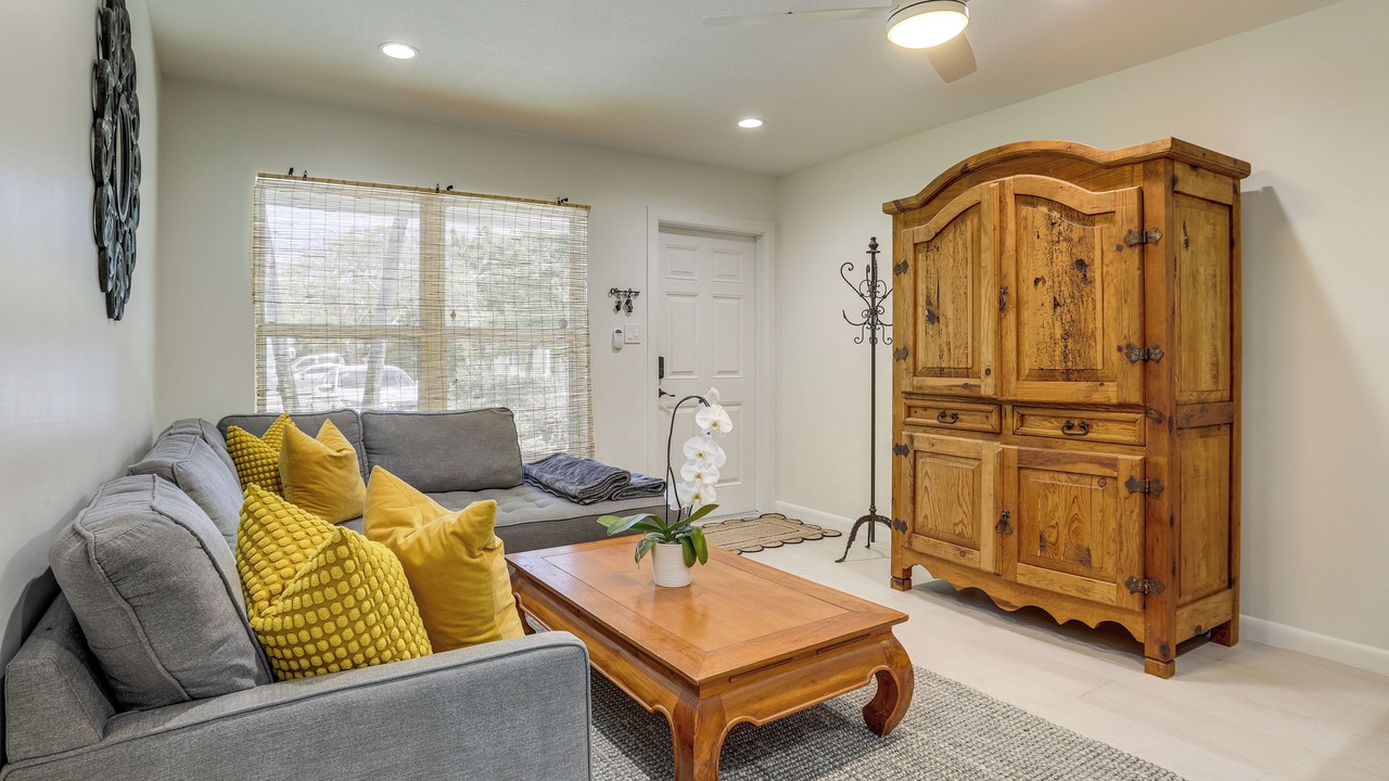 Photo of Livingroom in Juno Beach