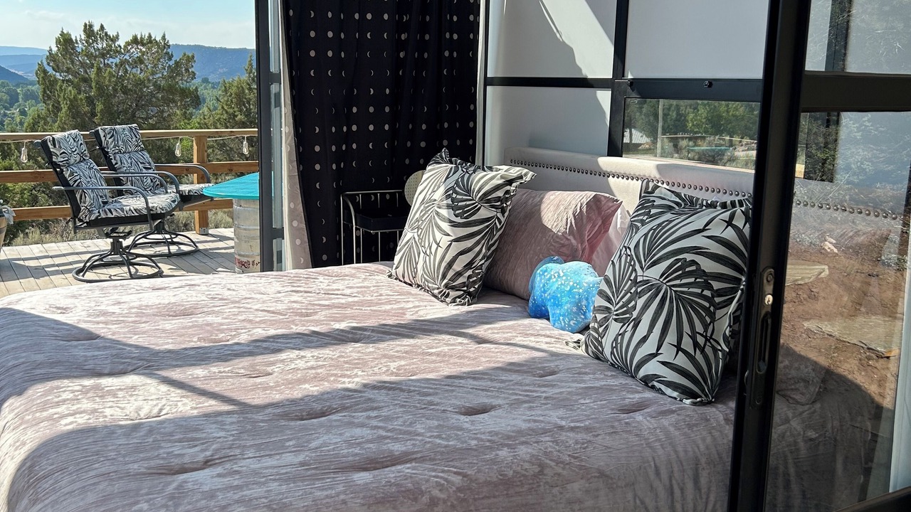 Photo of Bedroom in Basalt