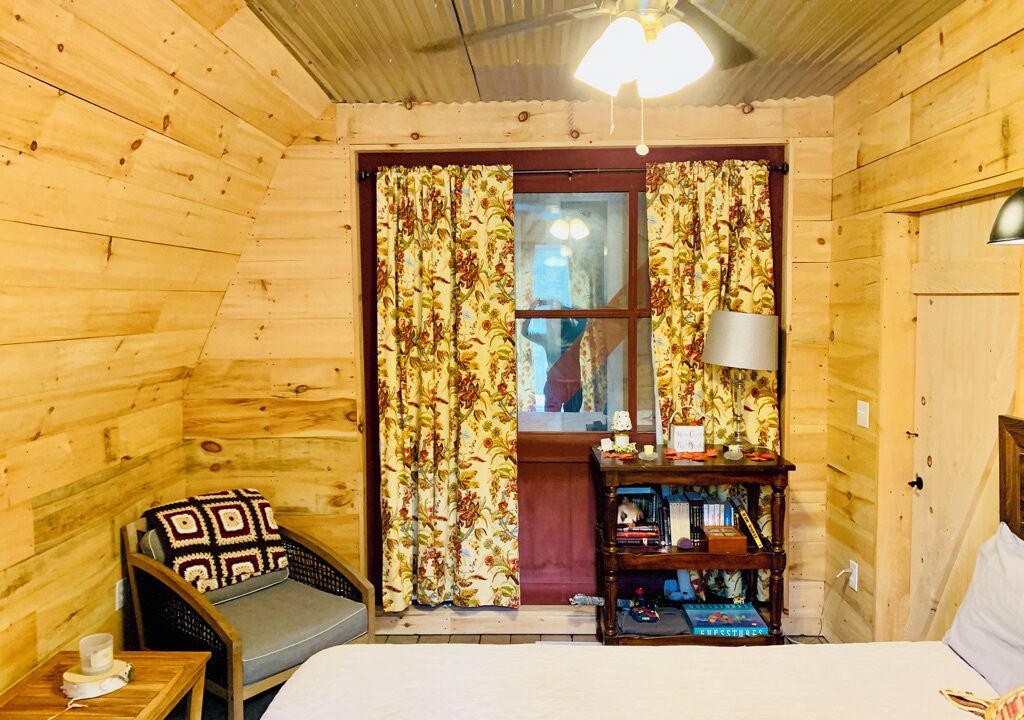 Photo of Bedroom in Crown Point