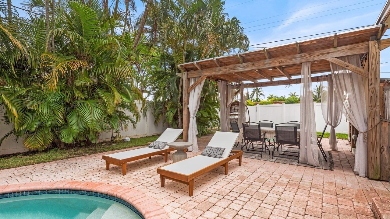 Photo of Outdoor in Garden Isles