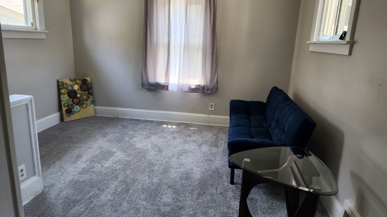 Photo of Livingroom in Garfield Heights