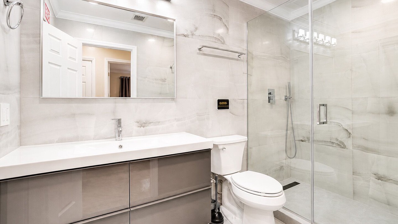 Photo of Bathroom in Hollywood Hills
