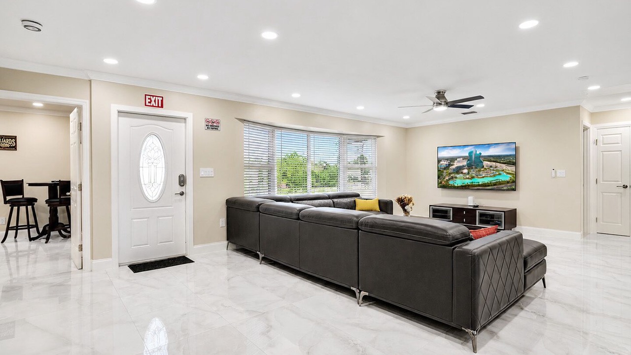 Photo of Livingroom in Hollywood Hills