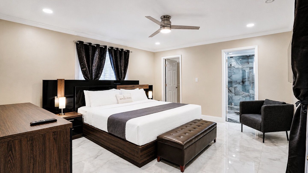 Photo of Bedroom in Hollywood Hills