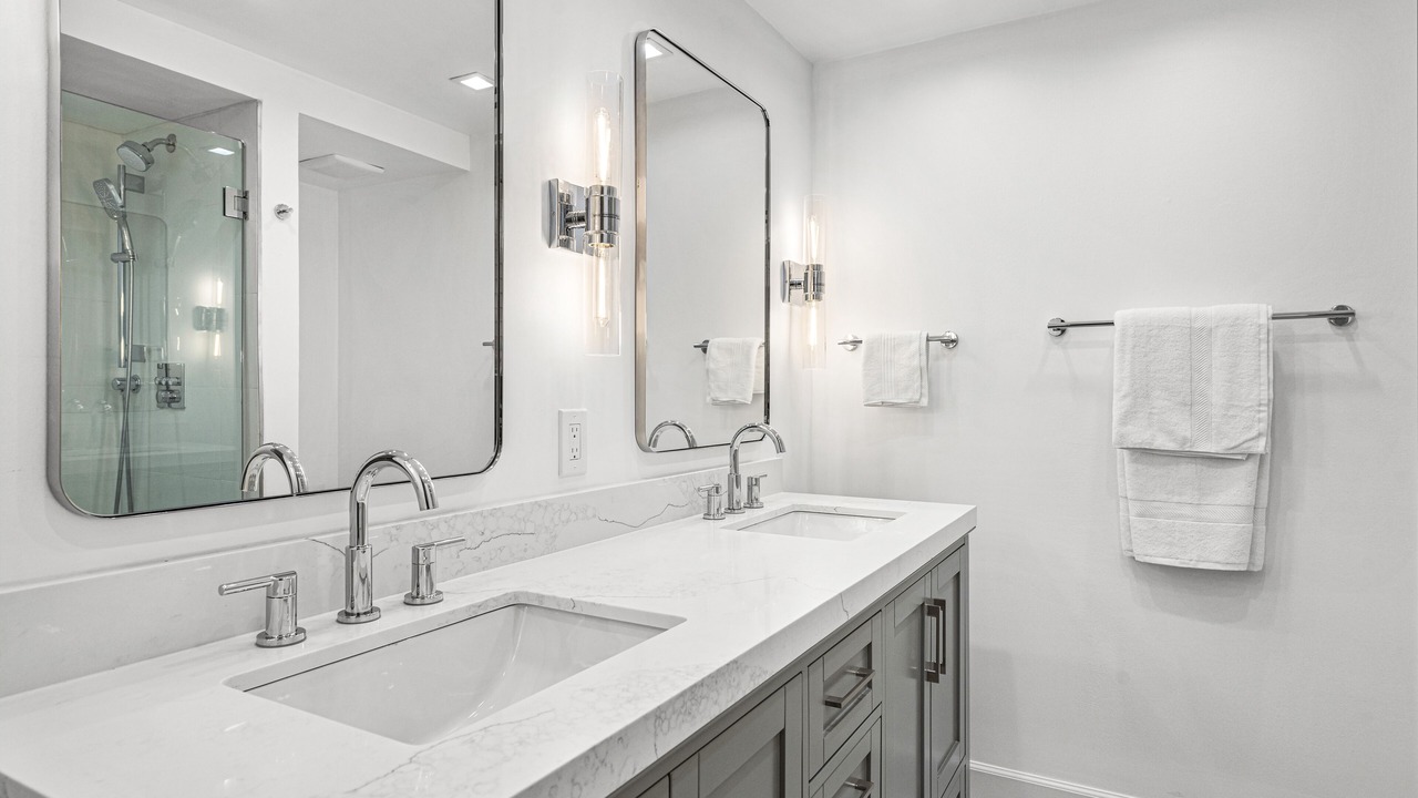 Photo of Bathroom in Hunt Club