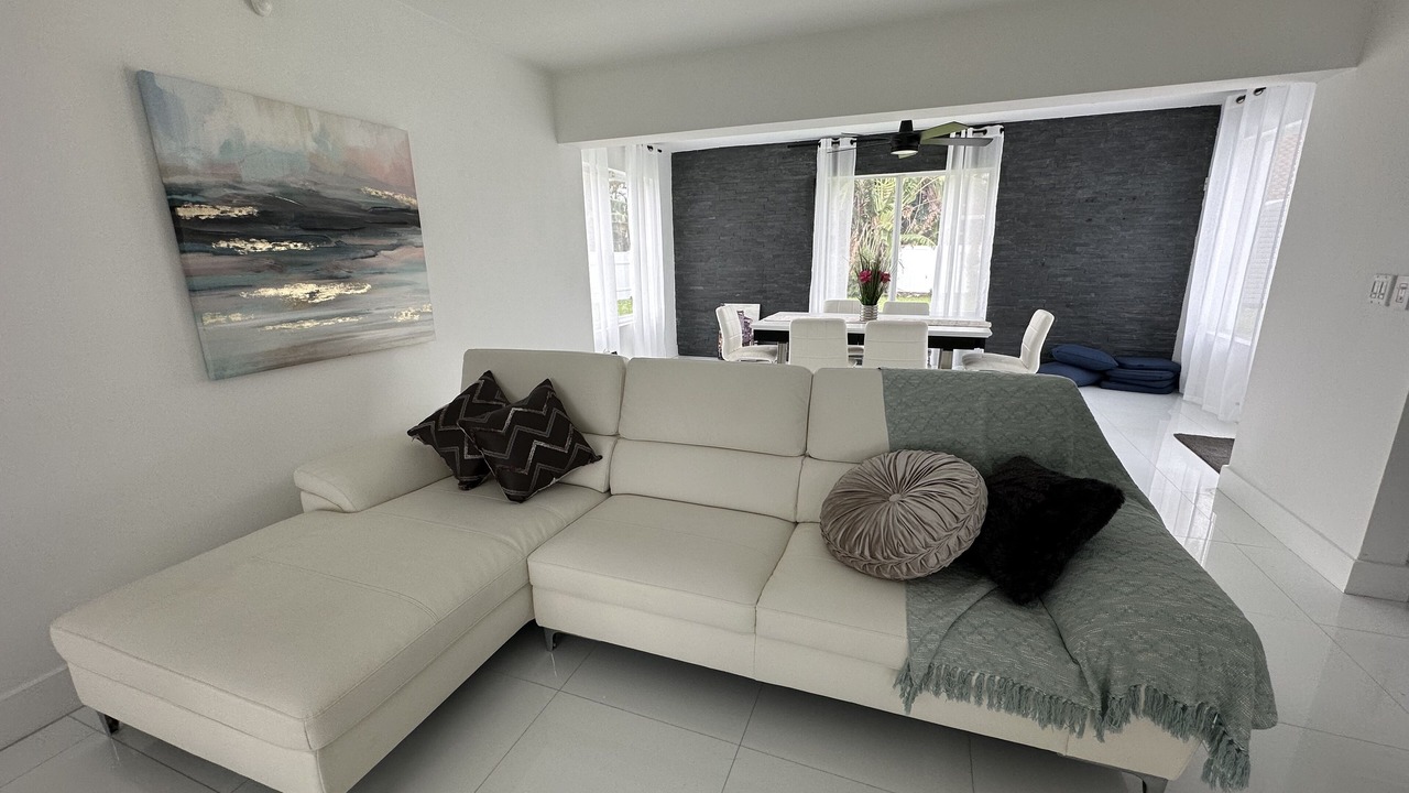Photo of Livingroom in Highland Lakes