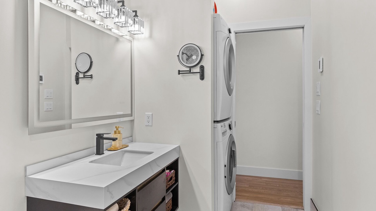 Photo of Bathroom in Osoyoos